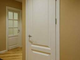 Міжкімнатні двери з ясеню в классичному стилі від DoorWooD™