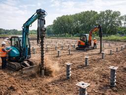 Монтаж гвинтових паль геошуруп гідробуровою установкою - гідробур - бурові послуги