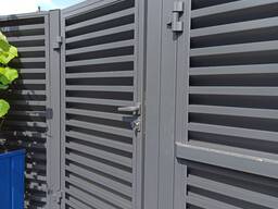 Монтаж парканів та хвірток жалюзі