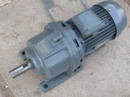 Мотор-редукторы ЗМП-40(МПз2-40)-28,35.5,45 об/мин. СССР.