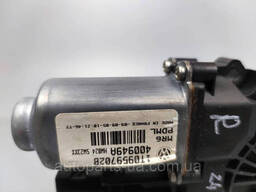 Моторчик стеклоподъемника передний правый Skoda Octavia A5 1K0959792G
