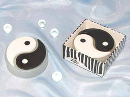 Мыло ручной работы Инь-Янь.