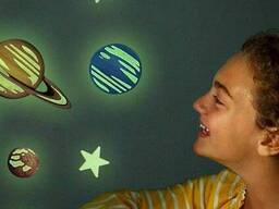 Набір сяючих наклейок 4M Планети і 100 зірок (00-05631)