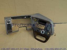 Накладка торпедо левая сторона DAF XF 105 EURO 5