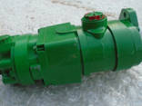Насос ГСТJohn Deere AXE57337 AH161250 AH212539 - фото 2