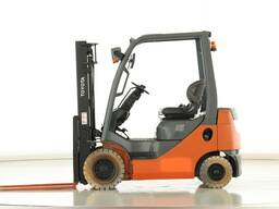 Навантажувач Toyota 02-8-FD-15, погрузчик вилочный, кара