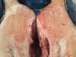 Окорок свиной на кости