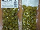 Оливки зелені з кісточкою у вакуумній упаковці , Албанія - фото 1