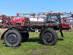 Опрыскиватель самоходный Case IH 3330 Patriot