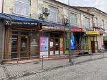 Оренда фасадного приміщення по вул. Сенаторки Левчанівської - фото 1