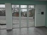 Оренда комерційного приміщення з фасадними вікнами - фото 1