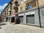 Оренда магазину в історично-діловому центрі міста, вул. Комерційна - фото 2