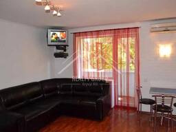 Оренда однокімнатної квартири-студії на Соцмісті