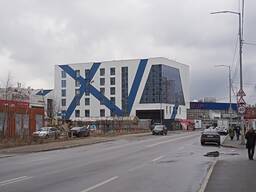 Оренда офісів та торгових площ на Позняках без комісії, БЦ Піраміда