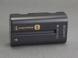 Оригинальная Li-ion аккумуляторная батарея Sony NP-F550 7.2V 10.8Wh Вживане