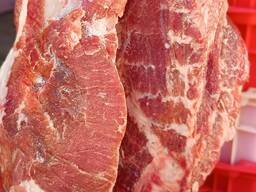 М'ясо та субпродукти з яловичини та свинини