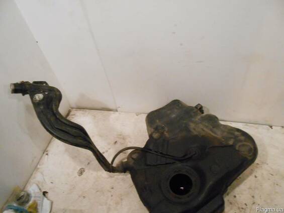 Паливный бак 1K0201085 Volkswagen Golf V Mk5 2004-2008 б\у