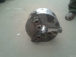 Патрон токарный 160 трех- четырех кулачковый в любом состоя