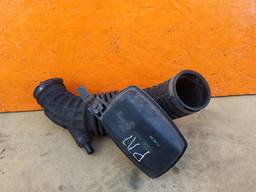 Патрубок воздушного фильтра Nissan Pathfinder (R51)Navara 0