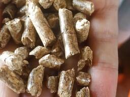 ПЕЛЕТА СОСНОВА, зола 0.5%, Біг-бег, фасовка 15 кг