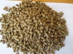 Пеллеты (пелеты) из соломы. Гранулы из лузги подсолнечника.