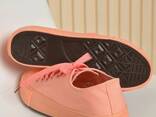Персиковые кеды женские персикового цвета на шнуровке текстиль Let's Shop - фото 2
