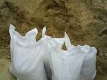 Песок в мешках овражный доставка на объекты Киева - фото 1