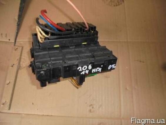 Peugeot 206 1999-2009 1,4 HDI Блок предохранителей 965760888