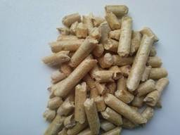 Pine wood pellets