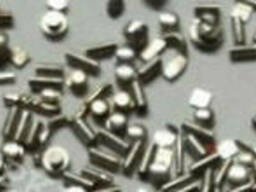 Платина напівоброблена у вигляді контактів металевих. ..