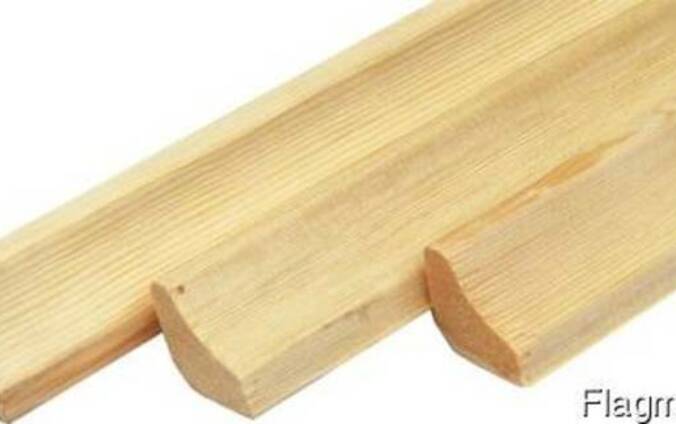 Плинтус деревянный