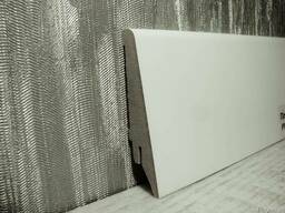 Плинтус МДФ белый косой 21х82х2800мм