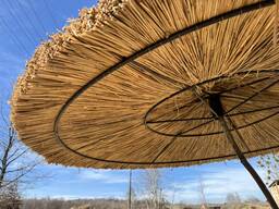 Пляжный зонт парасолька из камыша очерет