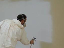 Покраска квартир офисов новостроев стен и потолков водоэмульсионной краской