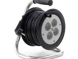 Подовжувач на котушці з заземленням 3х1,0кв.мм 15м APRO