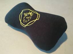 Подушка-подголовник с логотипом авто