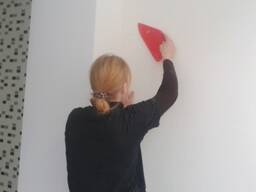 Поклейка шпалер ціна Київ