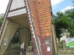 Поляна вода минеральная из бювета Поляна.