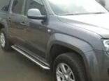 Пороги с листом (площадка) на Volkswagen Amarok 2016+ - фото 2