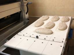 Посадчик. хліба. загрузчик. Укладчик хлеба