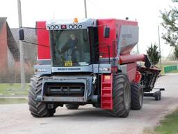 Послуги комбайна по збіру зернових культурах