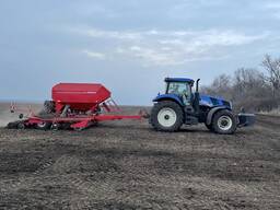 Послуги обробітку ґрунту, посіву, скошування, тюкування сіна, соломи та сінажу