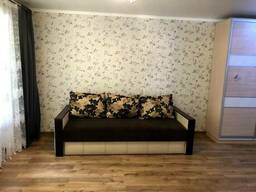 Предлагается в аренду однокомнатная квартира - студия, по улице Василя Тютюнника 56/2.