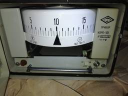 Прибор автоматический показывающий с вращающимся циферблатом КВМ1-501 0-50