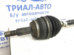 Привід передній правий МКПП Toyota Avensis T27 2.0 Diesel 2009 (б/в)