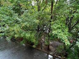 Продається 2-кімнатна квартира за адресою вул. Алмазова, 9