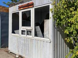 Продається металевий кіоск 3×3,5 м, потребує скління