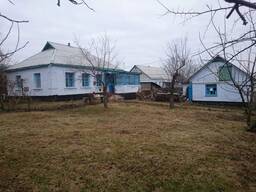 Продається затишний будинок в с. Медвин .