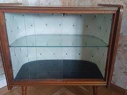 Продаю вінтажний cocktail cabinet з лампою