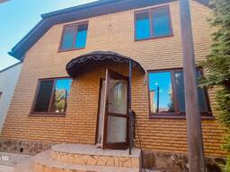 Продам 2 єт. кирпичній дом 220 кв. м. в с. Осещина,6 соток земли
